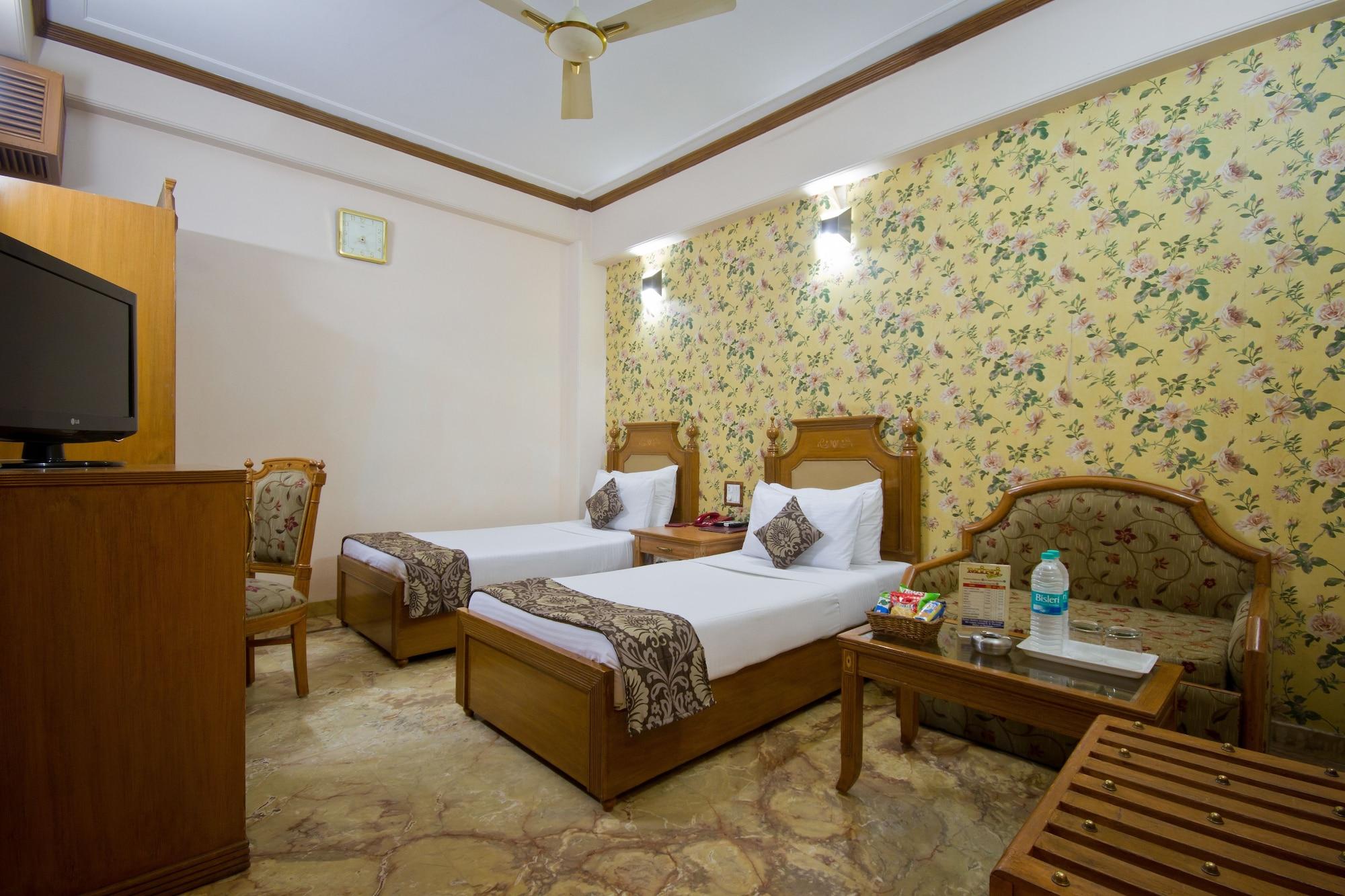 Hotel Sunstar Grand Delhi  Exterior foto