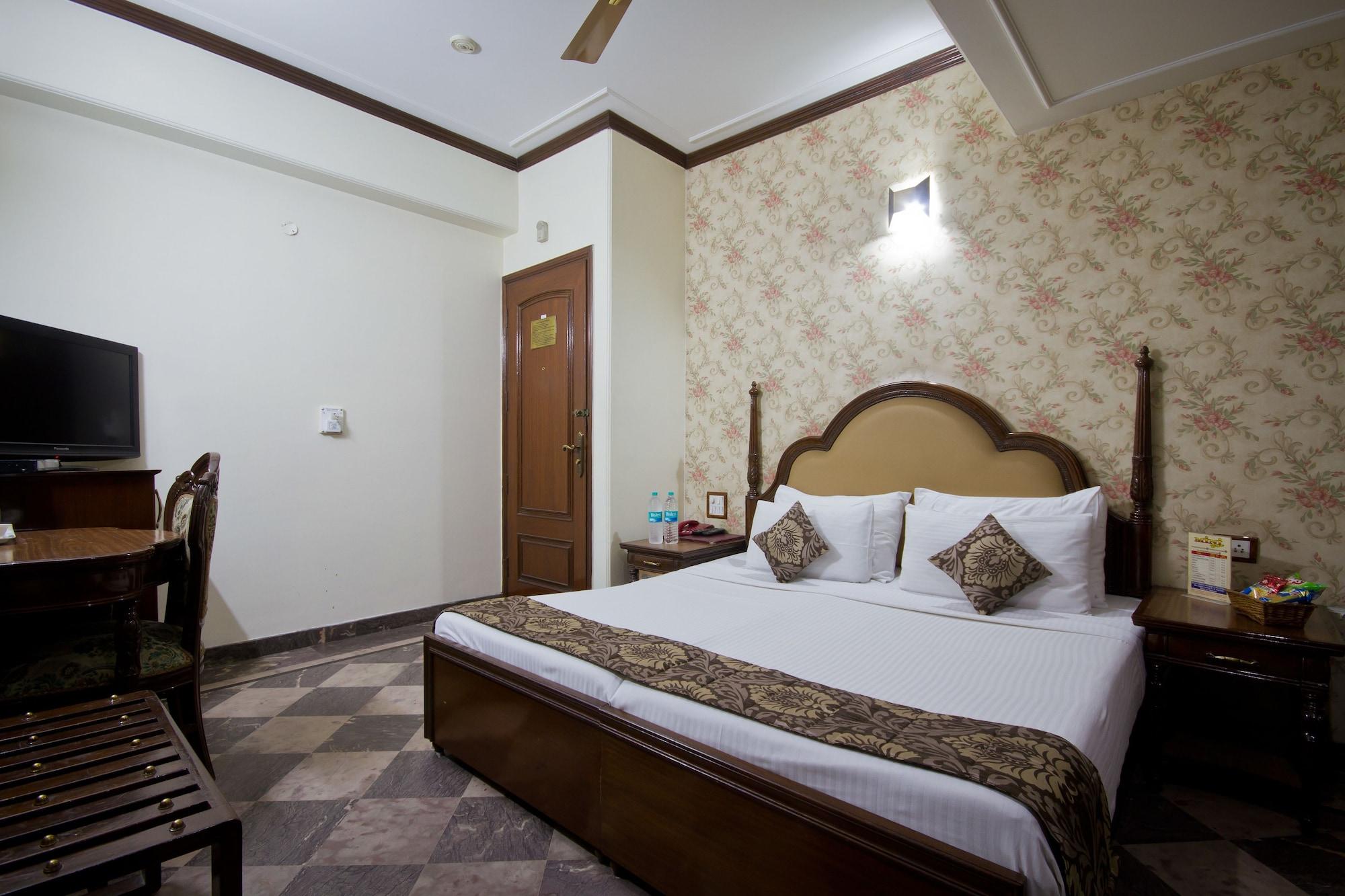 Hotel Sunstar Grand Delhi  Exterior foto